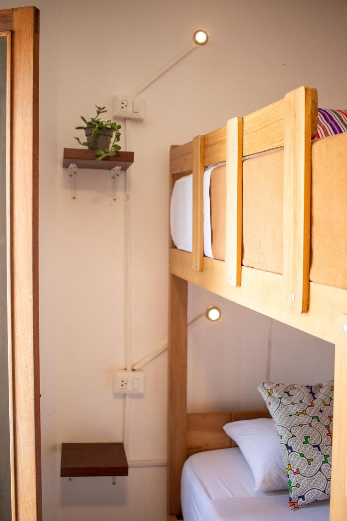 Temazcal Hostel Lima Exteriör bild