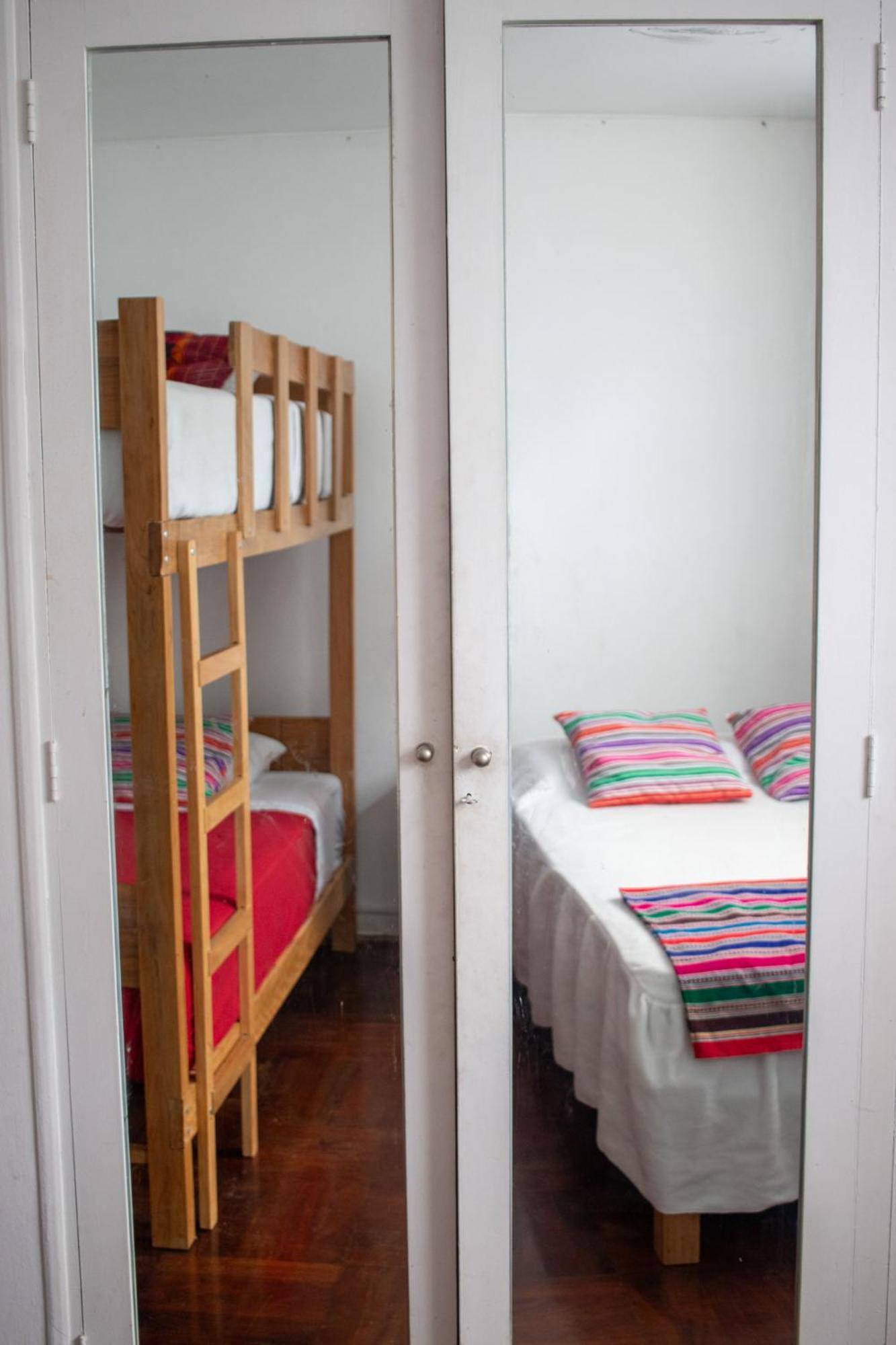 Temazcal Hostel Lima Exteriör bild