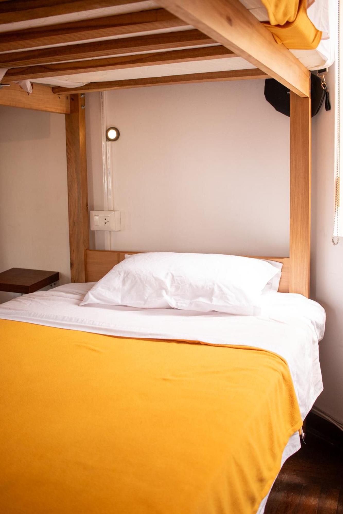 Temazcal Hostel Lima Exteriör bild