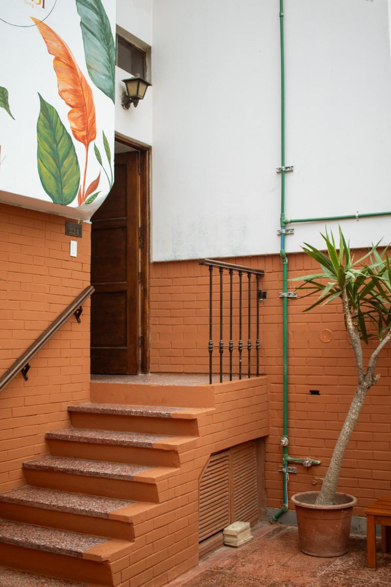 Temazcal Hostel Lima Exteriör bild